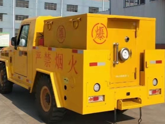 萧县凯龙爆破器材运输车：保障爆破任务的安全运行